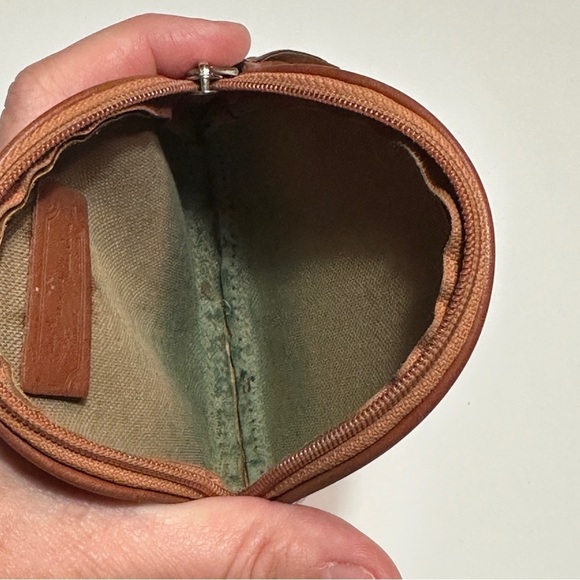 MCM Visetos 4" round coin purse, cognac leather, tassel - Picture 4 of 10